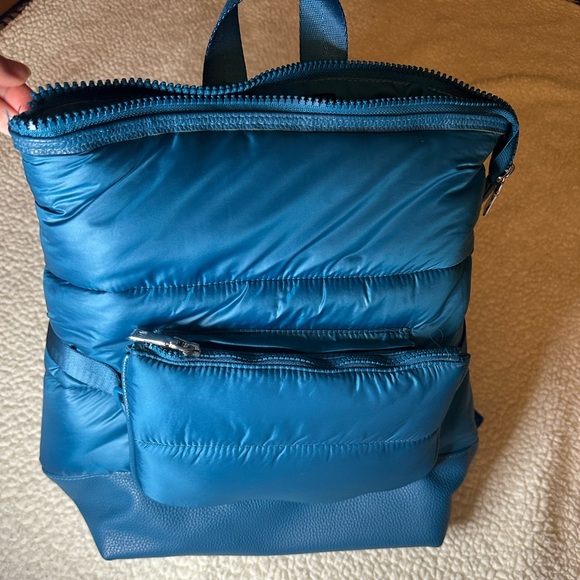 Laundry by Shelli Segal Puffer Backpack - Picture 3 of 10